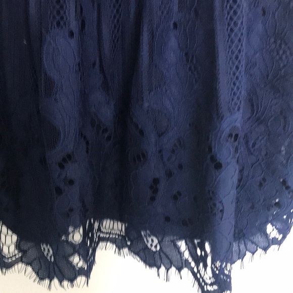 XS navy blue lacy overlay top. - Picture 3 of 5